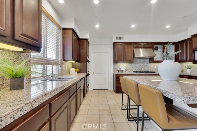 Detail Gallery Image 27 of 70 For 10641 Lost Trail Ave, Shadow Hills,  CA 91040 - 4 Beds | 3/1 Baths