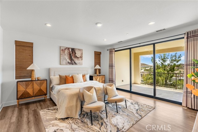 19162 Lauren Lane, Saugus CA: https://media.crmls.org/medias/2e9abfc5-134b-4283-9632-a34750da6926.jpg