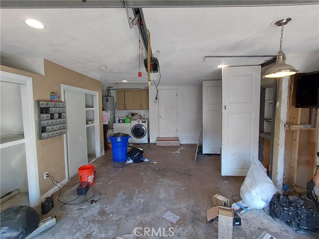 Detail Gallery Image 18 of 19 For 2542 N Pacific Ave, Santa Ana,  CA 92706 - 4 Beds | 3 Baths