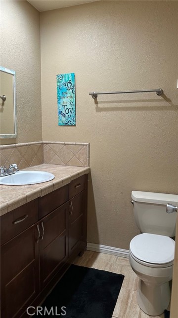 Detail Gallery Image 30 of 42 For 548 E Collins Ave, Orange,  CA 92867 - 3 Beds | 2/1 Baths