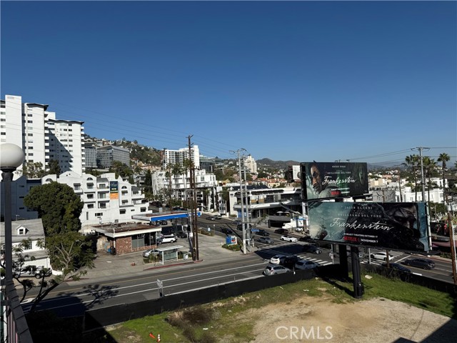 Detail Gallery Image 10 of 13 For 8530 Holloway Dr #418,  Los Angeles,  CA 90069 - 1 Beds | 1 Baths