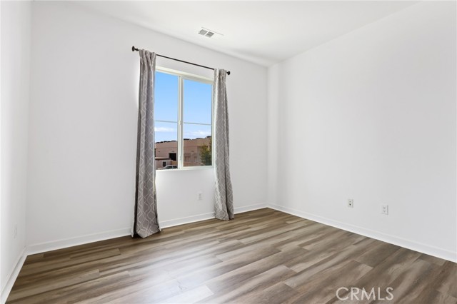 403 Aura Drive, Costa Mesa CA: https://media.crmls.org/medias/2e9b56c0-c661-4c73-afa6-1555c740da50.jpg