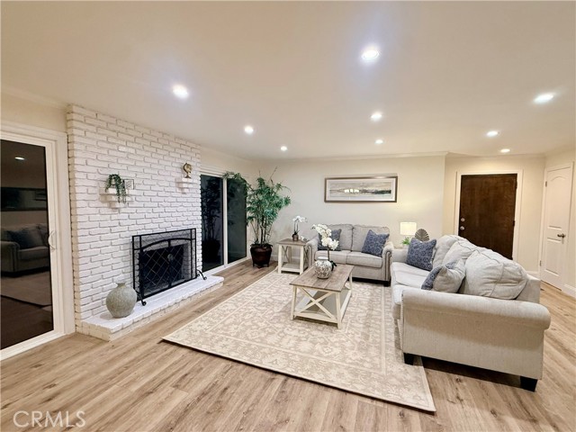 Front Image Thumbnail for CRSB26025845