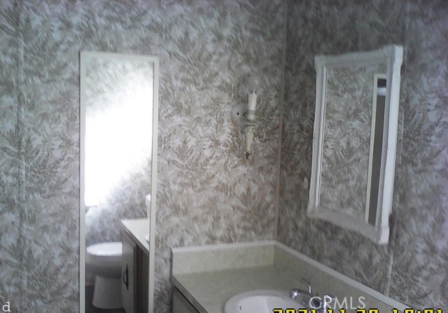 Detail Gallery Image 13 of 17 For 4841 Holly Ave #114,  Long Beach,  CA 90805 - 2 Beds | 2 Baths