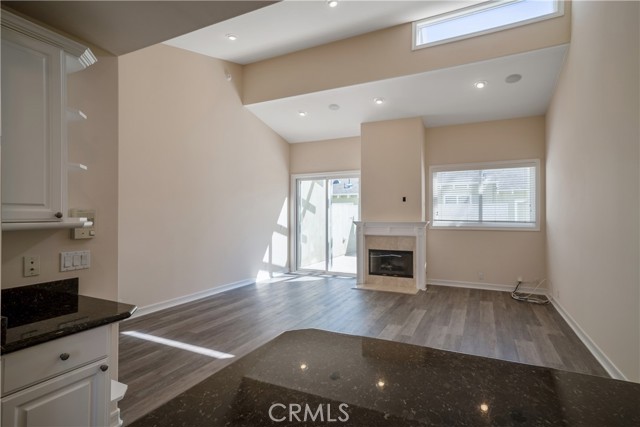 Detail Gallery Image 7 of 30 For 5562 W 190th St, Torrance,  CA 90503 - 3 Beds | 2/1 Baths