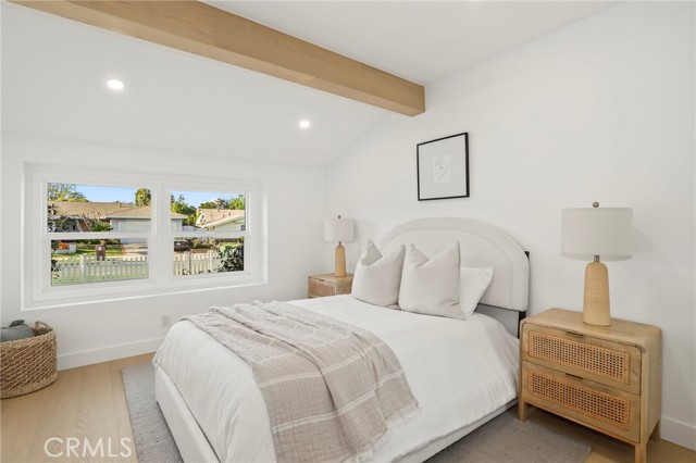 Detail Gallery Image 21 of 47 For 23856 Aetna, Woodland Hills,  CA 91367 - 4 Beds | 3 Baths