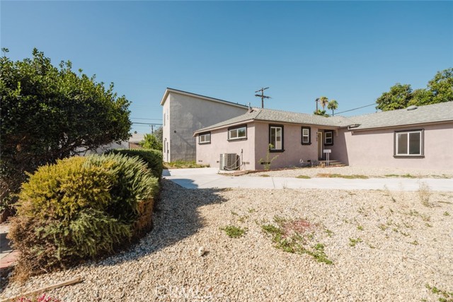 9709 Willis Avenue photo 17