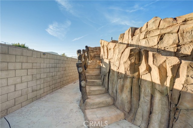 Detail Gallery Image 66 of 75 For 11715 Periwinkle Pl, Jurupa Valley,  CA 91752 - 6 Beds | 4/1 Baths