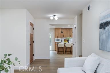 https://media.crmls.org/medias/2e9eaae9-cb88-4120-967a-a249aa475929.jpg?preset=X-Large