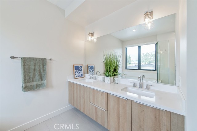 Detail Gallery Image 21 of 27 For 505 N Santa Anita #B,  Arcadia,  CA 91006 - 3 Beds | 3 Baths