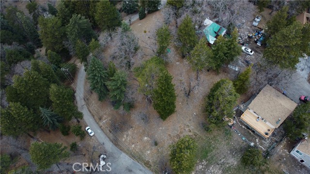 701 Preston Drive, Running Springs CA: https://media.crmls.org/medias/2e9f9995-6022-44d8-b9cf-214dd6c4e82c.jpg