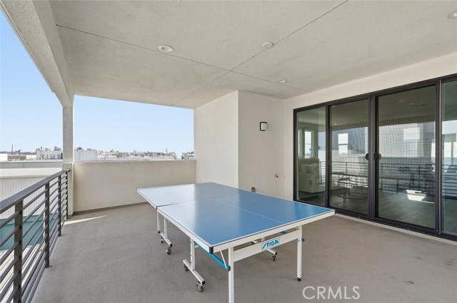 Detail Gallery Image 50 of 59 For 2144 Swallowtail Walk, Gardena,  CA 90249 - 4 Beds | 2/2 Baths