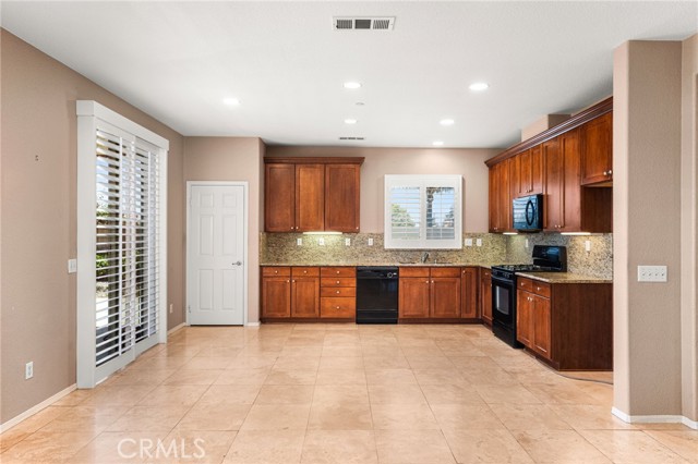 Image 9 of 45 For 1909 Crystal Cove Court