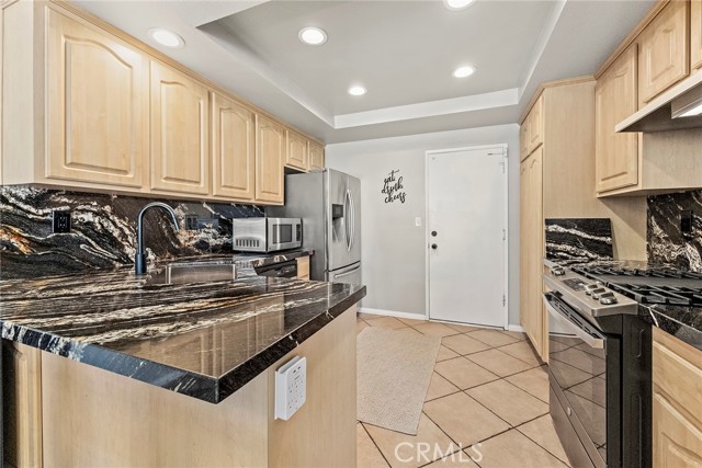 Detail Gallery Image 4 of 23 For 630 W Palm Ave #48,  Orange,  CA 92868 - 2 Beds | 1/1 Baths