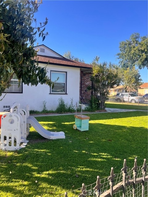 Detail Gallery Image 4 of 5 For 9346 Canford, Pico Rivera,  CA 90660 - 2 Beds | 1 Baths