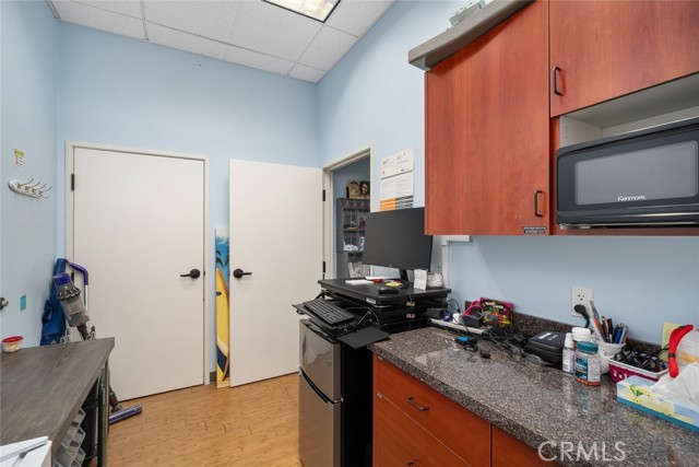106 Gateway Center Drive, Paso Robles, California 93446, ,Commercial Lease,For Rent,106 Gateway Center Drive,CRNS25069938