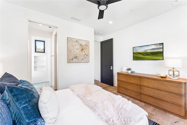 1831 Newport Hills E Drive, Newport Beach CA: https://media.crmls.org/medias/2ea1ceda-7e01-4d4f-a10f-6d112f46c2af.jpg