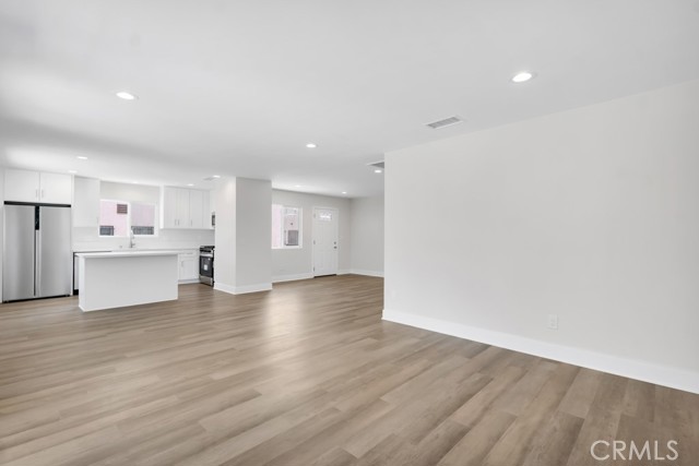 1234 W 89th Street, Los Angeles CA: https://media.crmls.org/medias/2ea270a3-072d-46ef-b4c6-22bb66c1e266.jpg