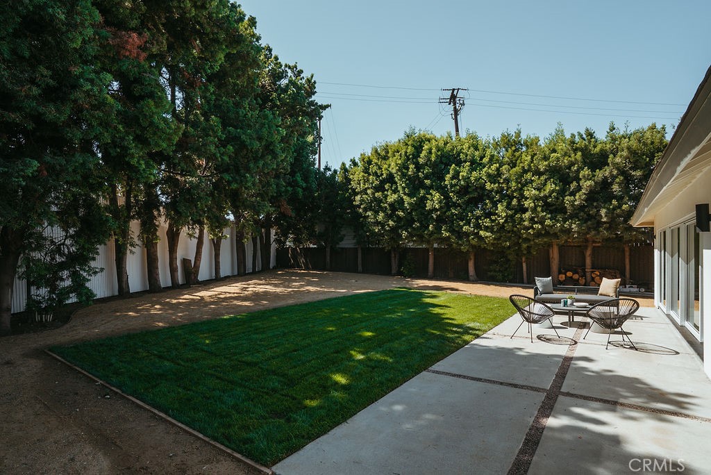 https://media.crmls.org/medias/2ea2a075-36ca-4fa2-9ba7-6c520371b8e8.jpg?preset=X-Large