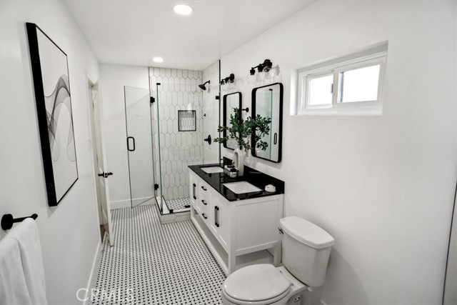 Detail Gallery Image 11 of 28 For 710 N Buena Vista St, Burbank,  CA 91505 - 3 Beds | 2 Baths