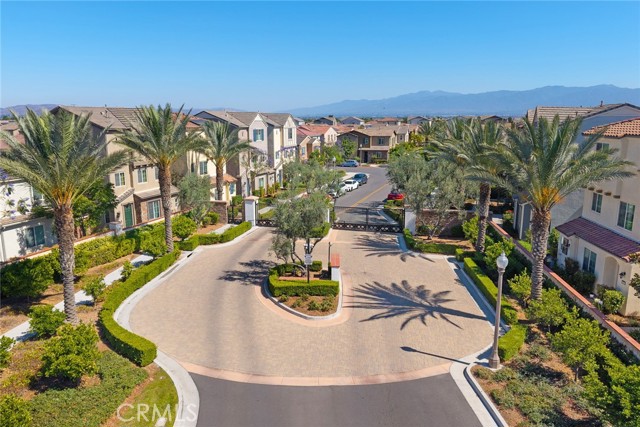 16114 Almond Avenue, Chino CA: https://media.crmls.org/medias/2ea39837-d4fd-4907-b27a-14c4c1dbf333.jpg