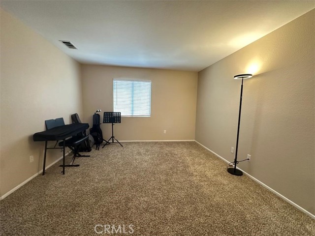 33667 Abbey Road, Temecula CA: https://media.crmls.org/medias/2ea3b5f9-e403-45b5-a8a7-666864c7f224.jpg