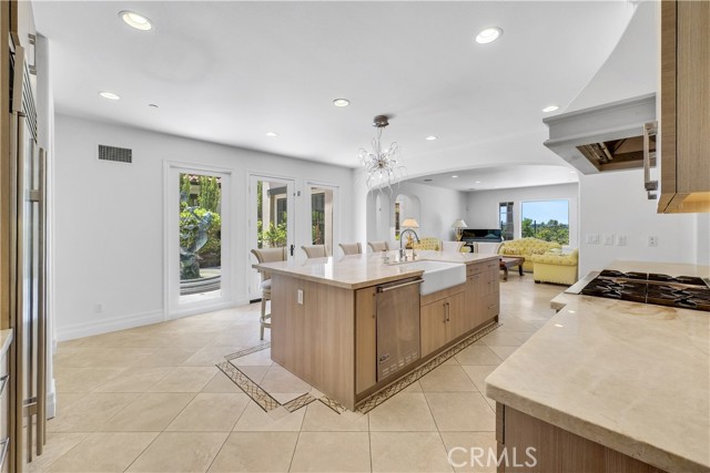 25 Village Way, Irvine CA: https://media.crmls.org/medias/2ea415e8-8ec1-4da3-bc00-fa7eb97bbdb4.jpg