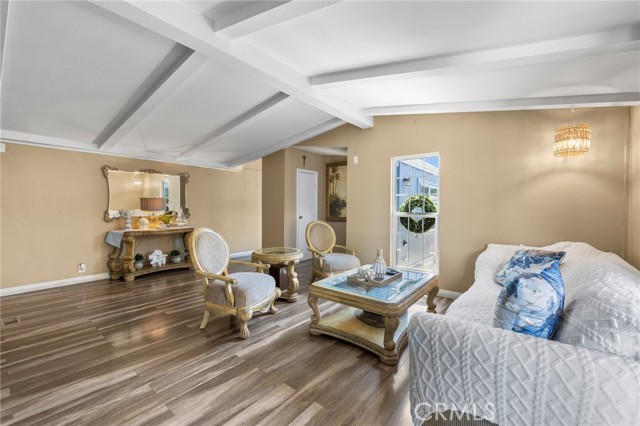 1550 Rimpau Avenue, Corona CA: https://media.crmls.org/medias/2ea47fbf-7b0a-4c4c-bd9b-fd8bd0ce84d8.jpg