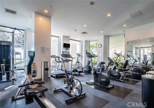 Detail Gallery Image 49 of 57 For 525 E Seaside Way #305,  Long Beach,  CA 90802 - 2 Beds | 1/1 Baths