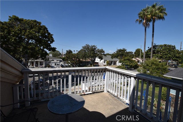 2608 Fisk Lane, Redondo Beach, California 90278, 4 Bedrooms Bedrooms, ,3 BathroomsBathrooms,Residential,Sold,Fisk,SB22168257
