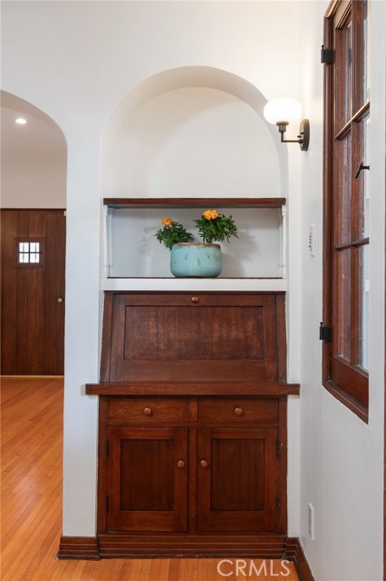 Detail Gallery Image 13 of 47 For 5022 E Broadway, Long Beach,  CA 90803 - 2 Beds | 2 Baths
