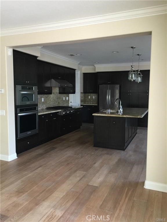 Detail Gallery Image 2 of 14 For 102 Shadowbrook, Irvine,  CA 92604 - 4 Beds | 3 Baths