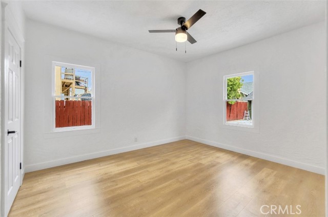 586 W 12th Street, San Pedro CA: https://media.crmls.org/medias/2ea72c55-acb8-4798-b279-5915c896adc0.jpg