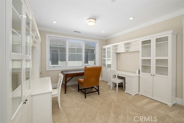 4 Summer House Lane, Newport Beach CA: https://media.crmls.org/medias/2ea7315c-1b9a-4968-9c51-27578147dc73.jpg