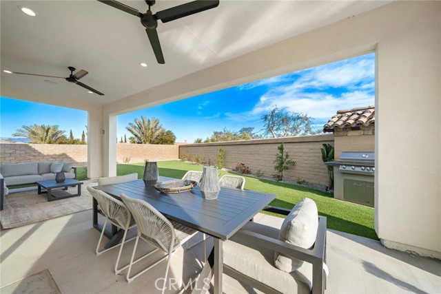80467 Old Ranch S Trail, La Quinta CA: https://media.crmls.org/medias/2ea735ff-24f6-4dd2-bce1-c8023ef3a22e.jpg