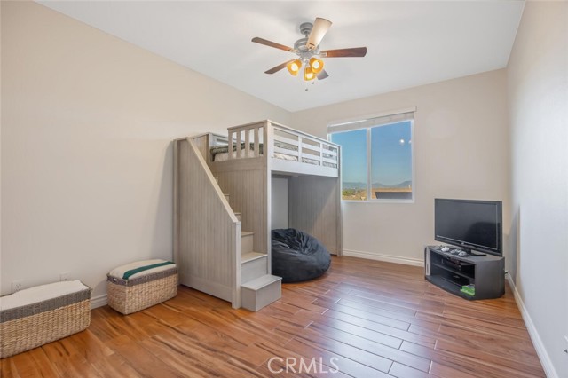 Detail Gallery Image 30 of 42 For 24923 Hearth Ct, Valencia,  CA 91354 - 4 Beds | 3/1 Baths