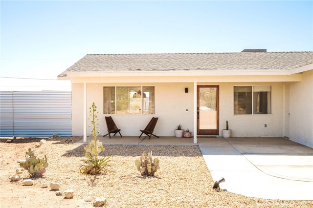 Detail Gallery Image 2 of 57 For 3655 Surrey Ave, Yucca Valley,  CA 92284 - 3 Beds | 2 Baths