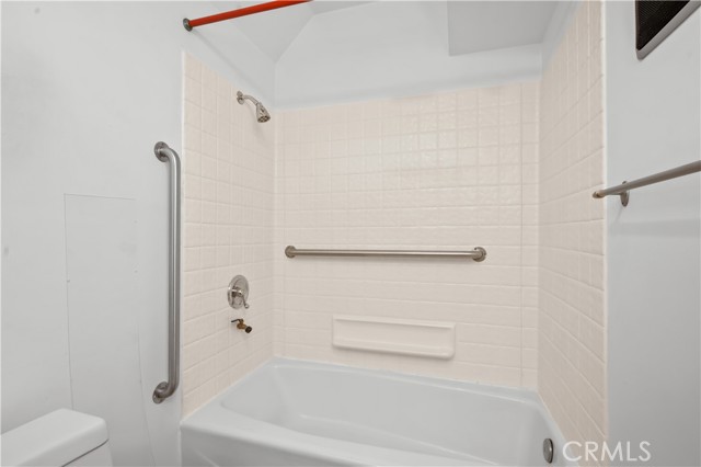 2901 Winlock Road, Torrance CA: https://media.crmls.org/medias/2ea8866e-6bbf-4c19-a0ee-80bae66cb5a6.jpg