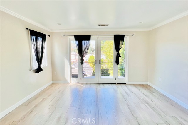 Detail Gallery Image 8 of 13 For 1163 N Poinsettia Pl, West Hollywood,  CA 90046 - 2 Beds | 2 Baths