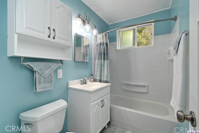 1157 8th Street, Manhattan Beach, California 90266, 3 Bedrooms Bedrooms, ,1 BathroomBathrooms,Residential,Sold,8th,320001365