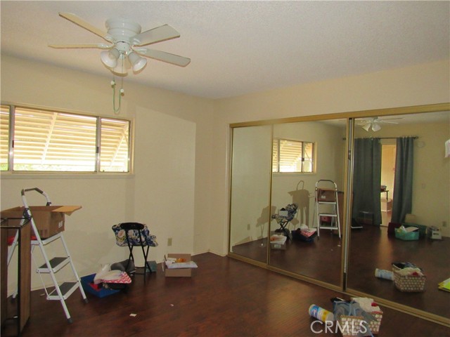 26250 Spaniel Lane, Menifee CA: https://media.crmls.org/medias/2eacd5f4-8912-4bd5-a9be-f3a9a71a1ac7.jpg