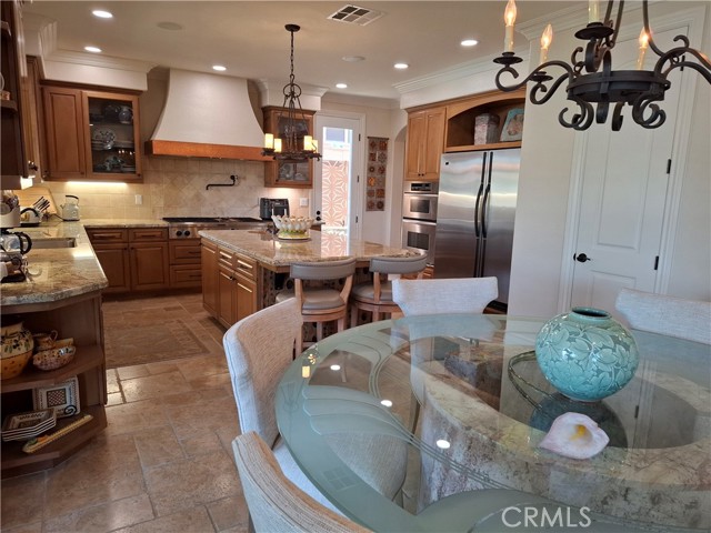 30295 Little Harbor Drive, Canyon Lake CA: https://media.crmls.org/medias/2ead9847-6bba-403c-aeb9-f3bc7d363fa3.jpg