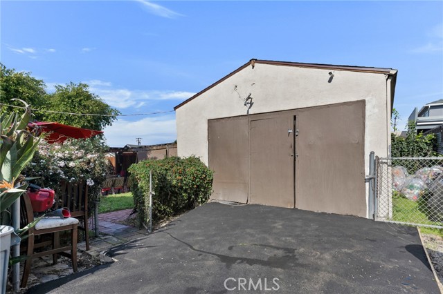 Detail Gallery Image 22 of 32 For 213 E Hazel St, Inglewood,  CA 90302 - 4 Beds | 3 Baths