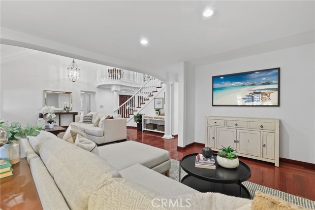 10351 Lassen Street, Los Alamitos CA: https://media.crmls.org/medias/2eade6c4-b8e0-4534-a4a1-fb03fa793a48.jpg