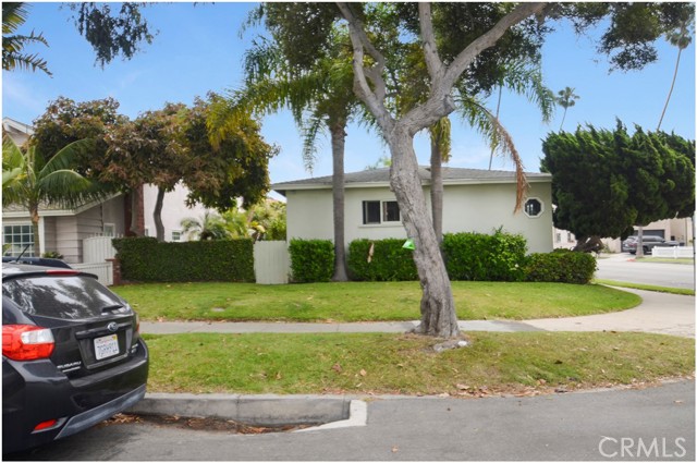 1314 Palm Avenue, Huntington Beach CA: https://media.crmls.org/medias/2eae6986-003a-4d41-9d0d-9875412d54b1.jpg