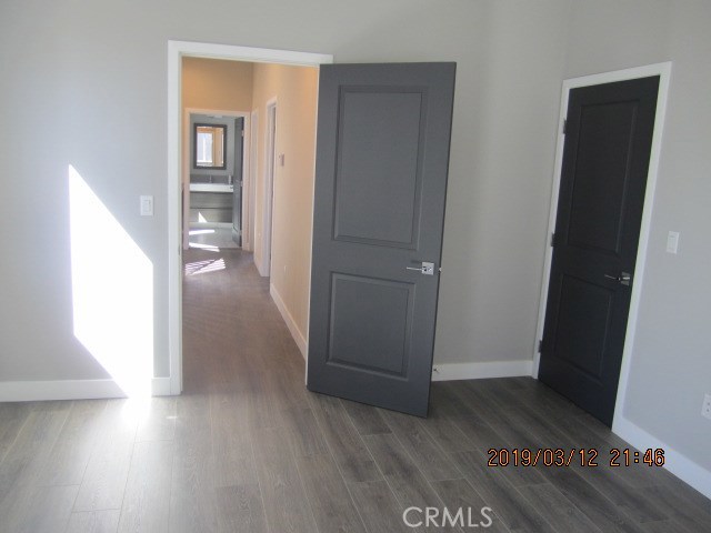 Detail Gallery Image 11 of 22 For 6220 Tyrone Ave #6220 1/2,  Van Nuys,  CA 91401 - 3 Beds | 3 Baths