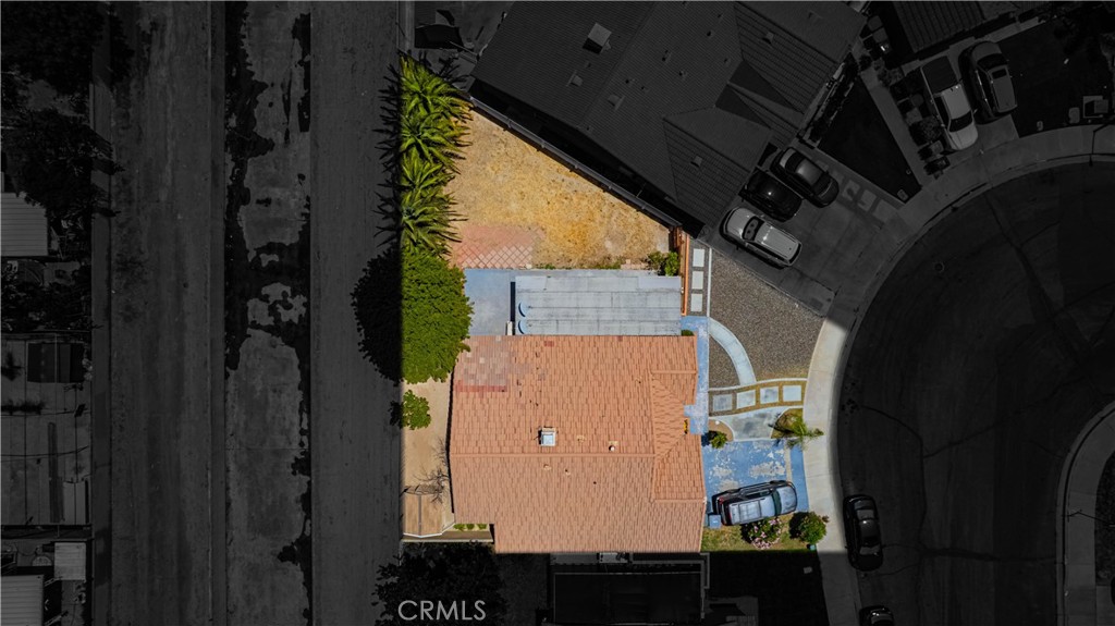 https://media.crmls.org/medias/2eaf54bd-c014-4fe3-8710-28f2edaea35d.jpg?preset=X-Large