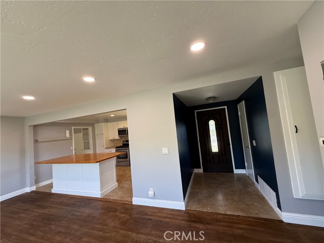 4561 Mimosa Drive, Yorba Linda CA: https://media.crmls.org/medias/2eafb61a-dcab-451e-9396-69ce26532d44.jpg