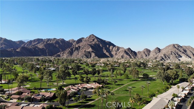49171 Washington Street, La Quinta CA: https://media.crmls.org/medias/2eb03618-d525-4b56-9e08-4931b8cf21e3.jpg