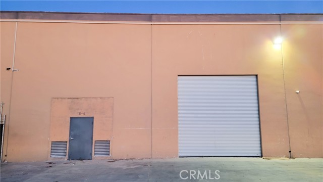 17229 Lemon Street, Hesperia, California 92345, ,Commercial Lease,For Rent,17229 Lemon Street,CRHD24210681